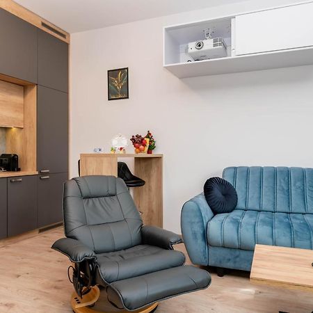 Apartwro - Apartament Przy Wyspie Slodowej, Garaz, Projektor, Rowery Apartment Wroclaw Ngoại thất bức ảnh