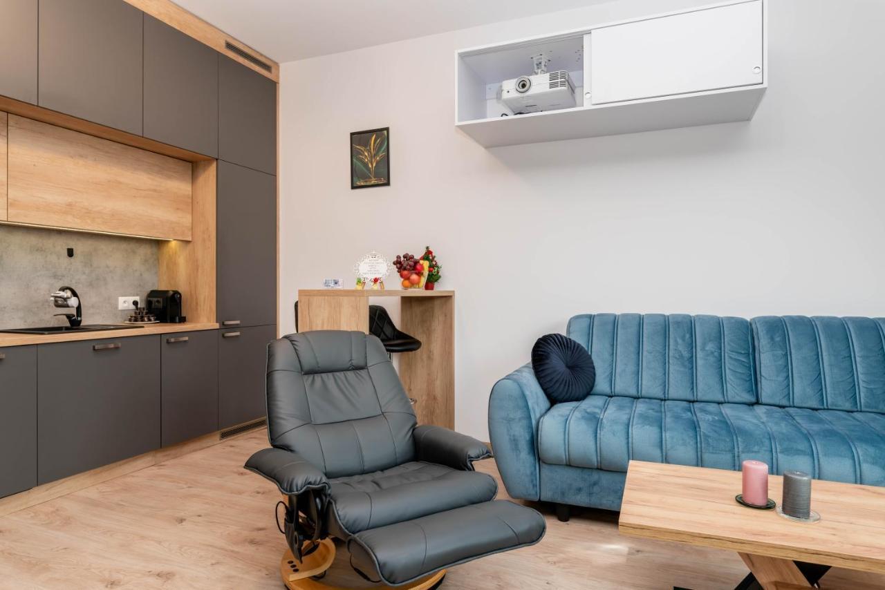 Apartwro - Apartament Przy Wyspie Slodowej, Garaz, Projektor, Rowery Apartment Wroclaw Ngoại thất bức ảnh
