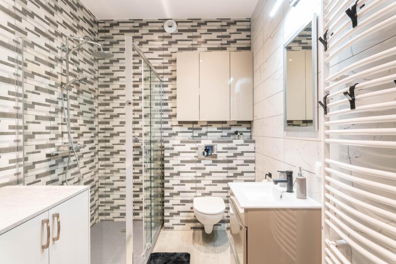 Apartwro - Apartament Przy Wyspie Slodowej, Garaz, Projektor, Rowery Apartment Wroclaw Ngoại thất bức ảnh